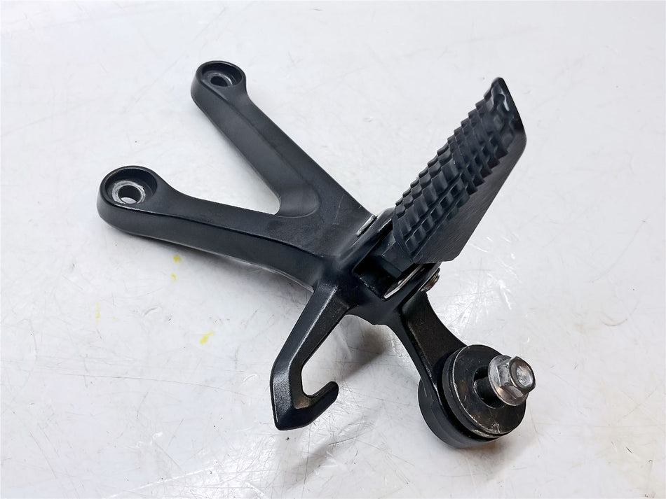 2020 Suzuki GSX-R1000RZ Right Pillion Footrest - 4360017K00000