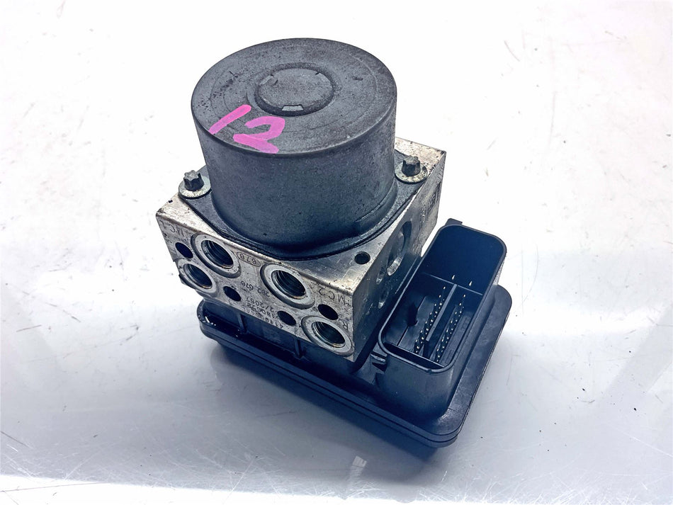 2019 Harley-Davidson Sport Glide FLSB 107 ABS Pump - 41100043C