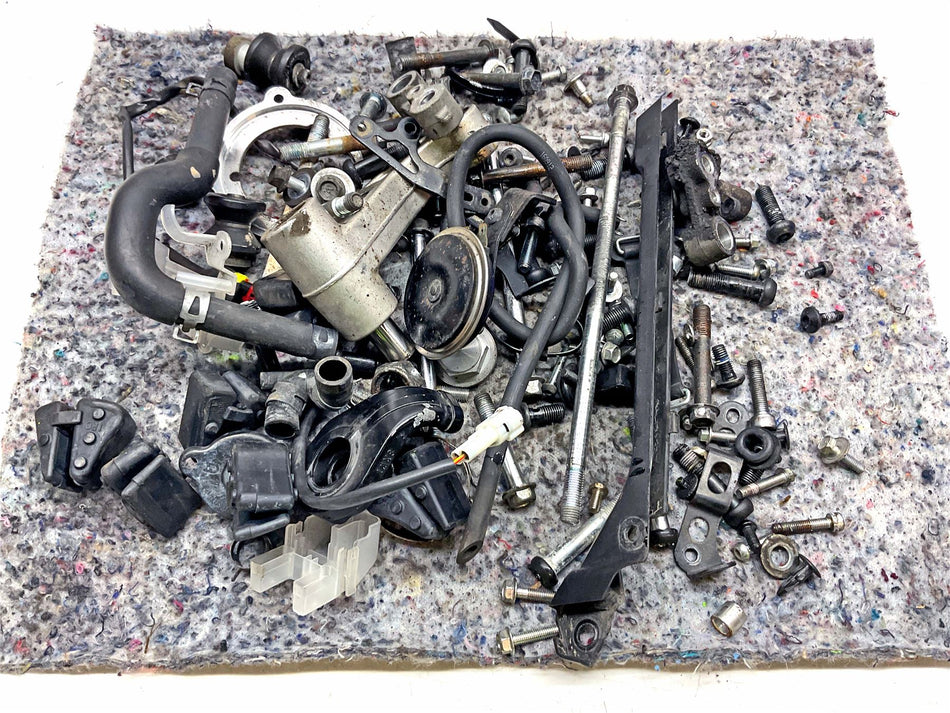 2017 Yamaha MT-09 Assorted Nuts, Bolts & Fixings