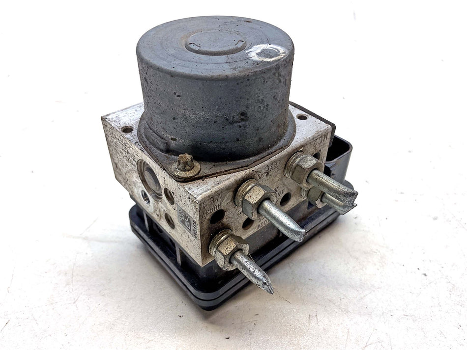2018 Kawasaki Z1000 SX ABS Pump - 160820775