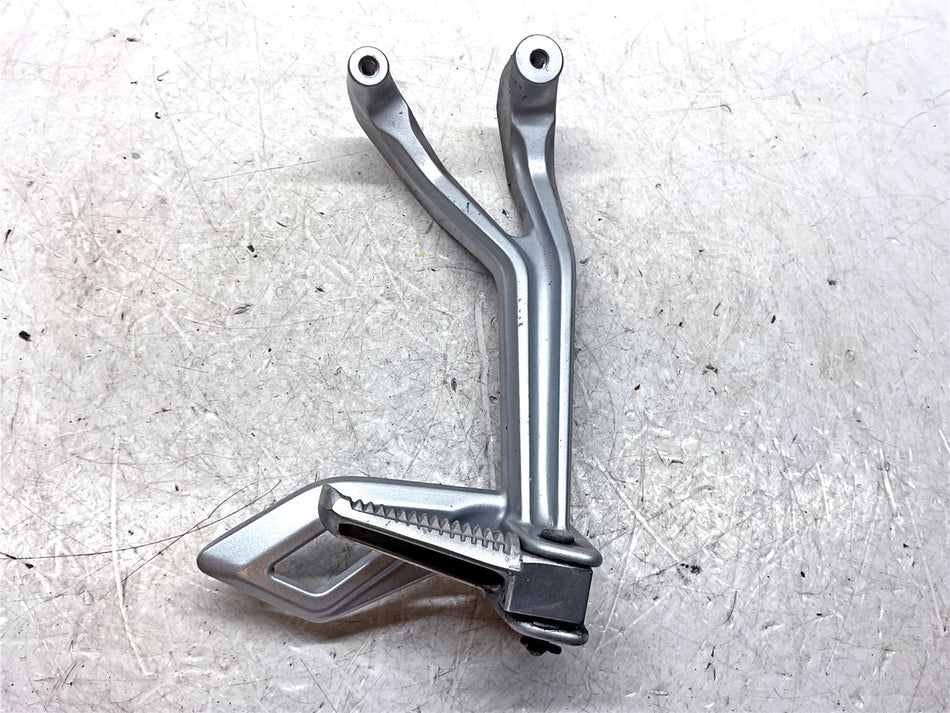 2022 Yamaha YZF-R 125 Right Rear Footrest - B5GF742L0100