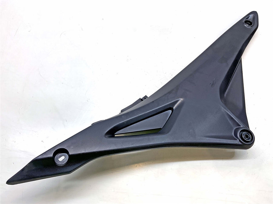 2023 Yamaha YZF-R 125 Right Side Cover Fairing Panel - BNUF172100