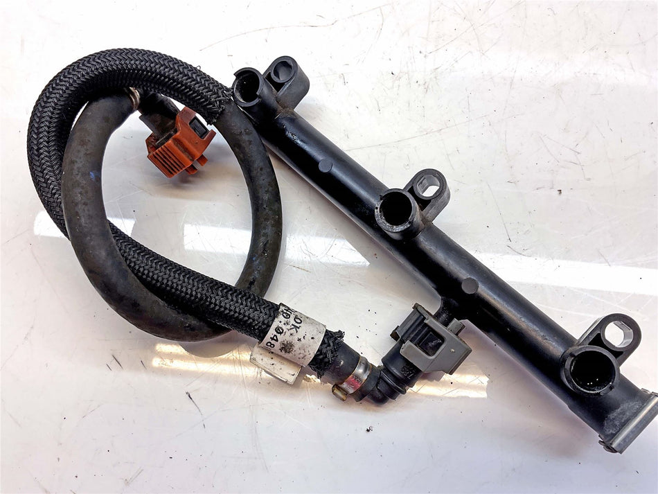 2015 Triumph Tiger 800 XRX Fuel Injector Rail - T1243403