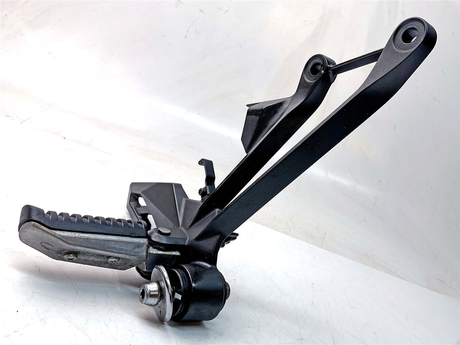 2018 Kawasaki Ninja 1000SX ZX1000 Rear Right Footrest & Hanger - 35063090718R