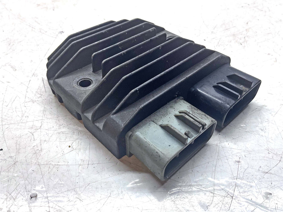 2006 Kawasaki Ninja ZX10R ZX1000D Regulator Rectifier - 210660744