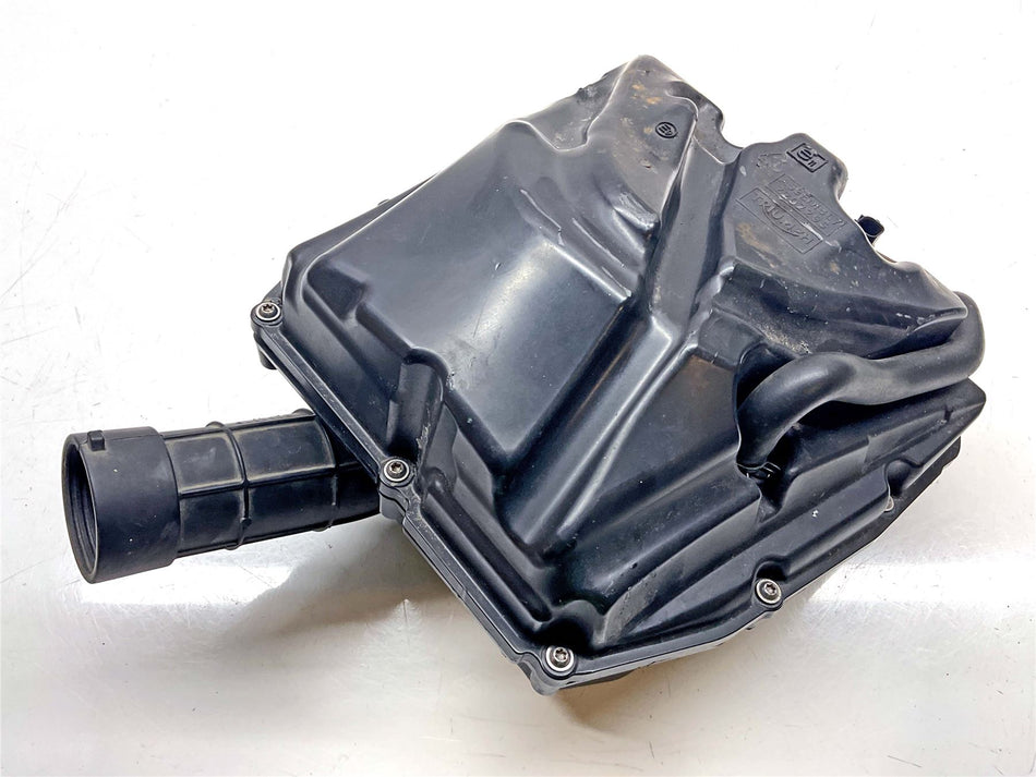 2016 Triumph Tiger 800 XR Airbox - T2202270