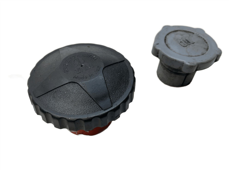 1998 Vespa T5 Fuel Tank and Oil Caps PF192