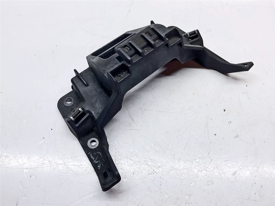 2014 Triumph Tiger 800 ABS Front Seat Bridge Moulding - T2304588