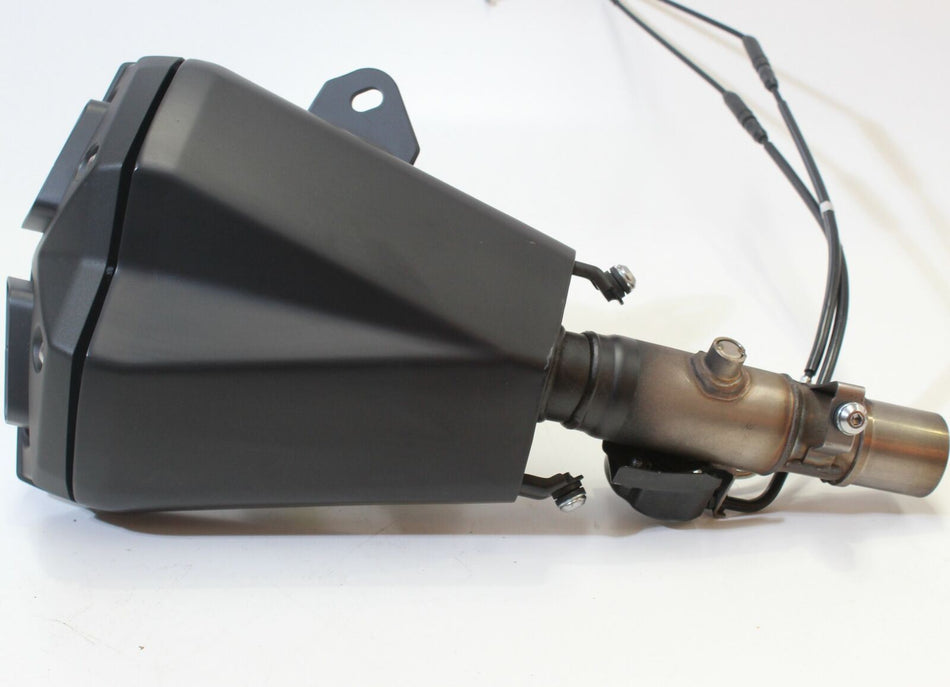 2013 KAWASAKI Z1000 GENUINE R/H RIGHT EXHAUST SILENCER ( NEW ) 18091-0859