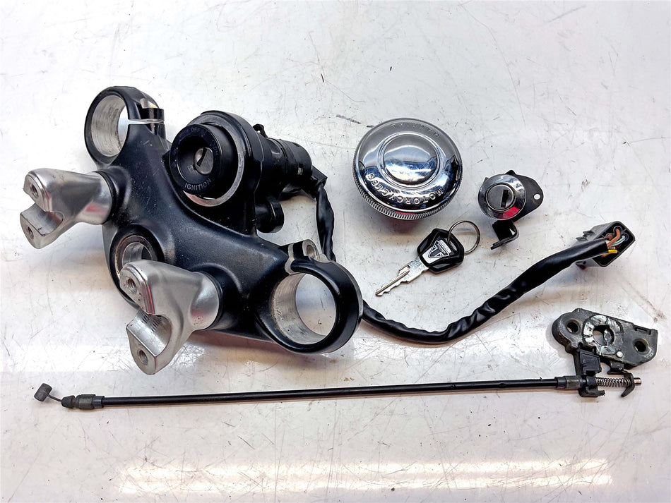 2019 Triumph Street Twin Lockset - T2501701