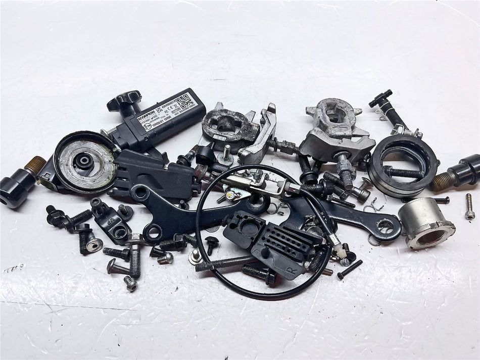 2022 Yamaha MT-07 Assorted Nuts, Bolts & Fixings - B59469BBB
