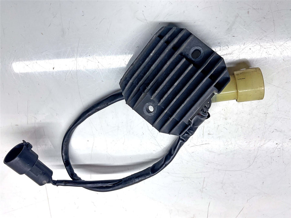 2002 Kawasaki Ninja ZX6R ZX636 Regulator Rectifier - 210661125