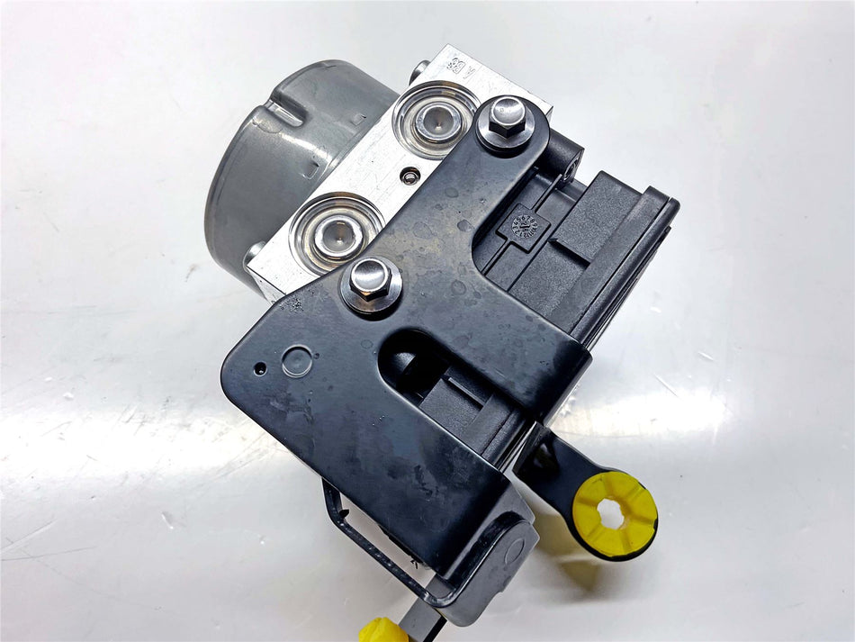 2025 Triumph Speed Triple 1200 ABS Modulator Pump - T2022778