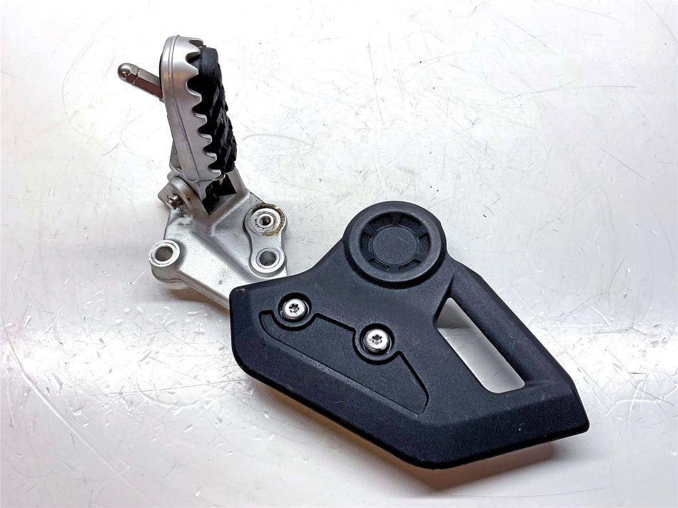 2022 Triumph Tiger 900 GT Left Front Footrest Hanger & Gear Lever - T2082204