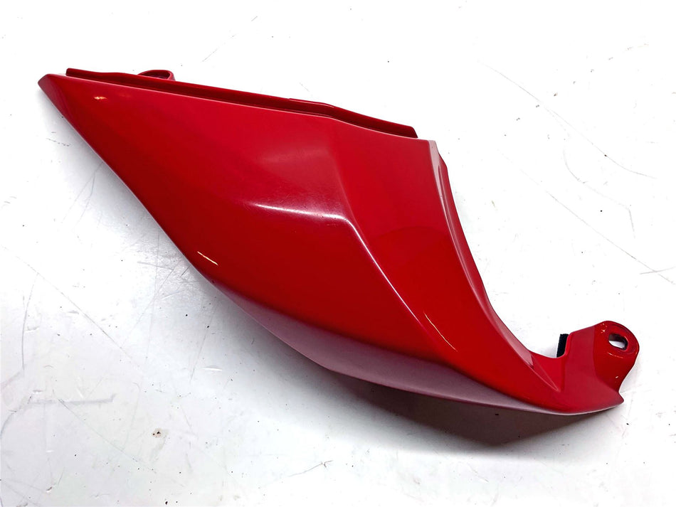 2017 Triumph Speed Triple 1050 S Right Rear Seat Cowl - T2308722PR