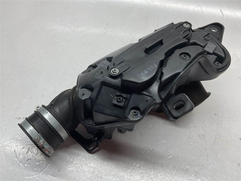 2017 Triumph Bonneville Bobber Airbox Intake Left - T2206510