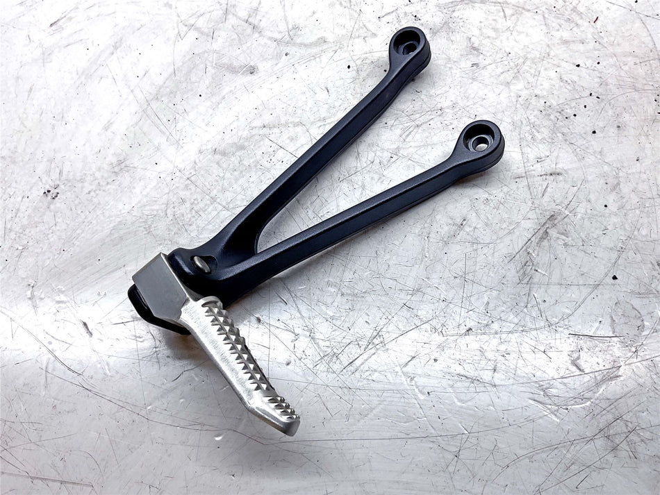 2018 BMW S1000R Rear Left Footrest & Hanger - 46718542025