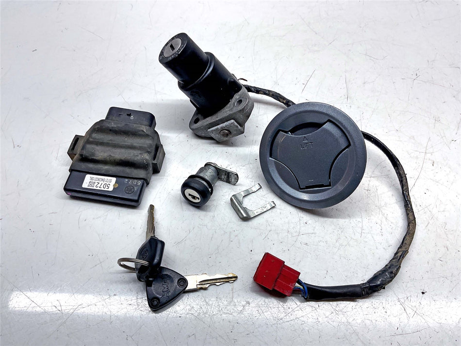 2016 Yamaha YZF-R 125 Lock Set / Key Set / ECU - 12000 Miles - 5D7WH2020900