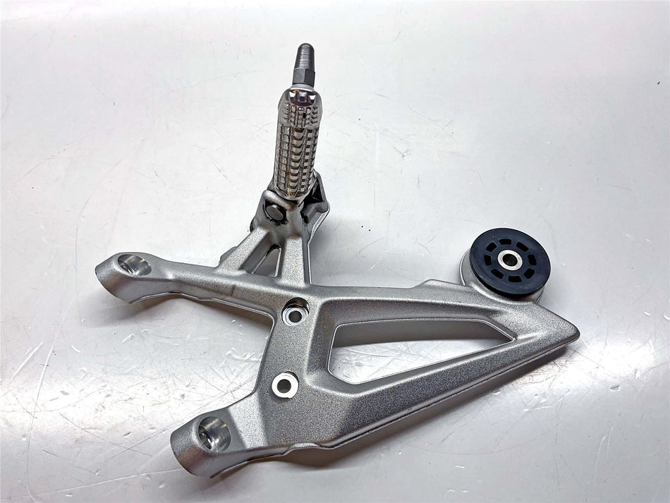 2024 BMW M1000R Right Rider Footrest - 46719467694