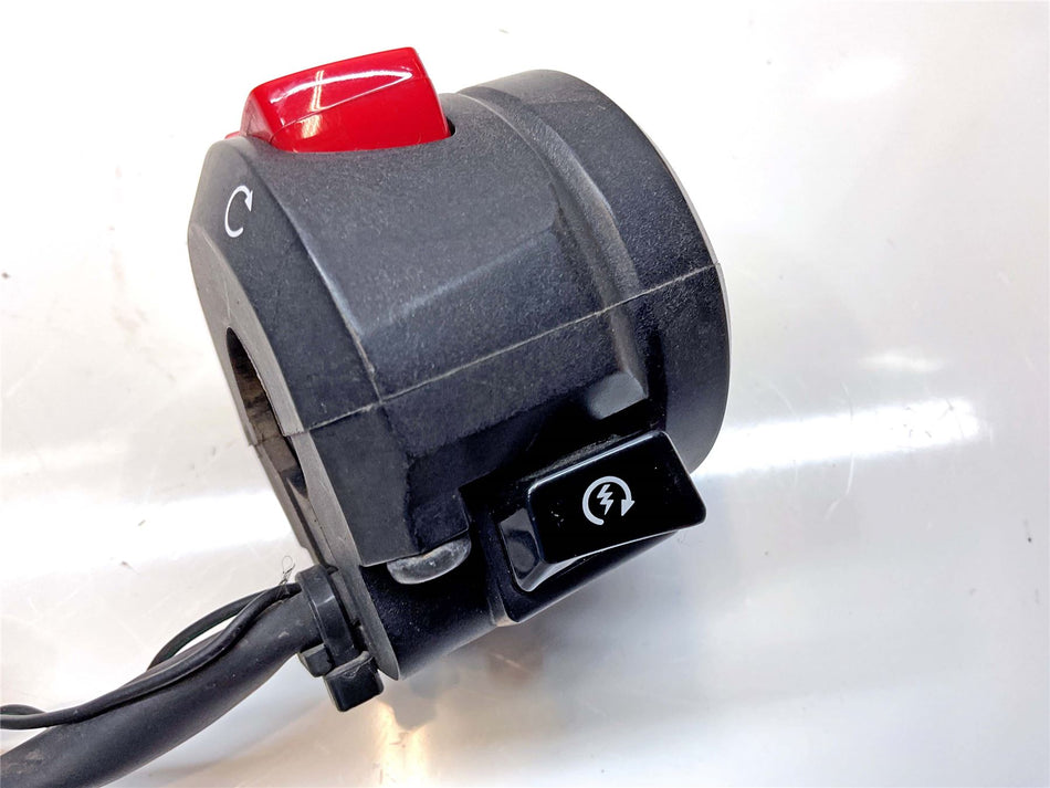 2017 Suzuki SV650 Switchgear Right - 3720018K00000