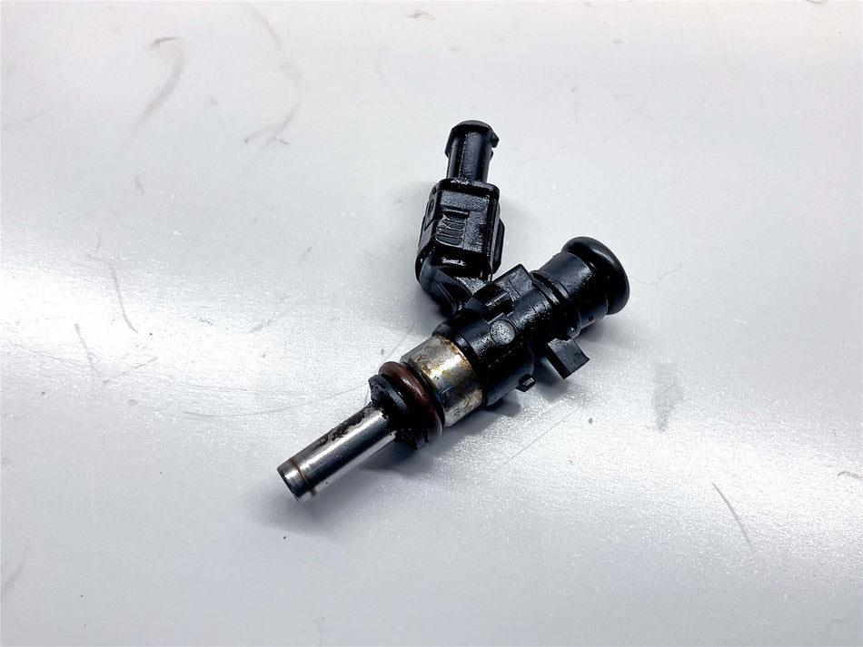 2017 Triumph Street Cup Fuel Injector  - T1242240