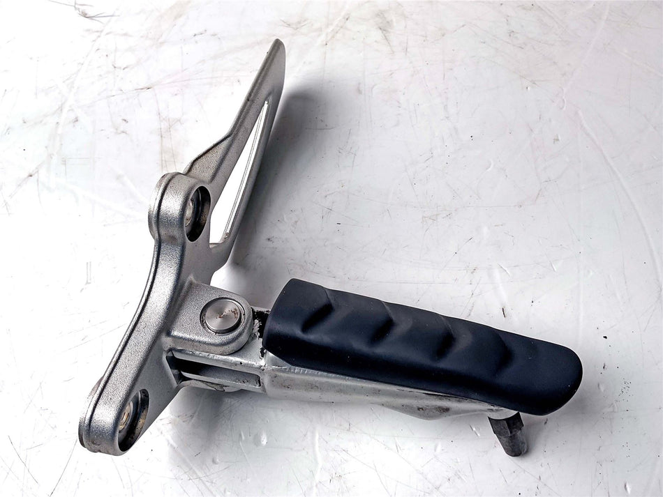 2017 BMW R Nine T Left Front Footrest  - 46718568913