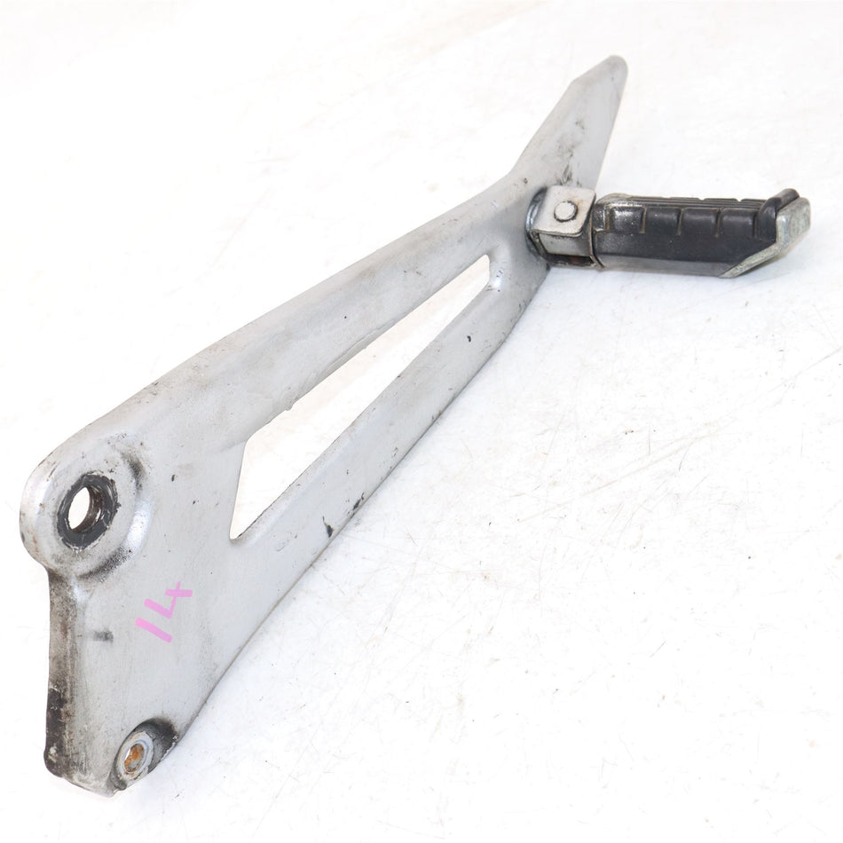 2009 YAMAHA YBR125 Left Side Footrest  - 5VL-F7452-00