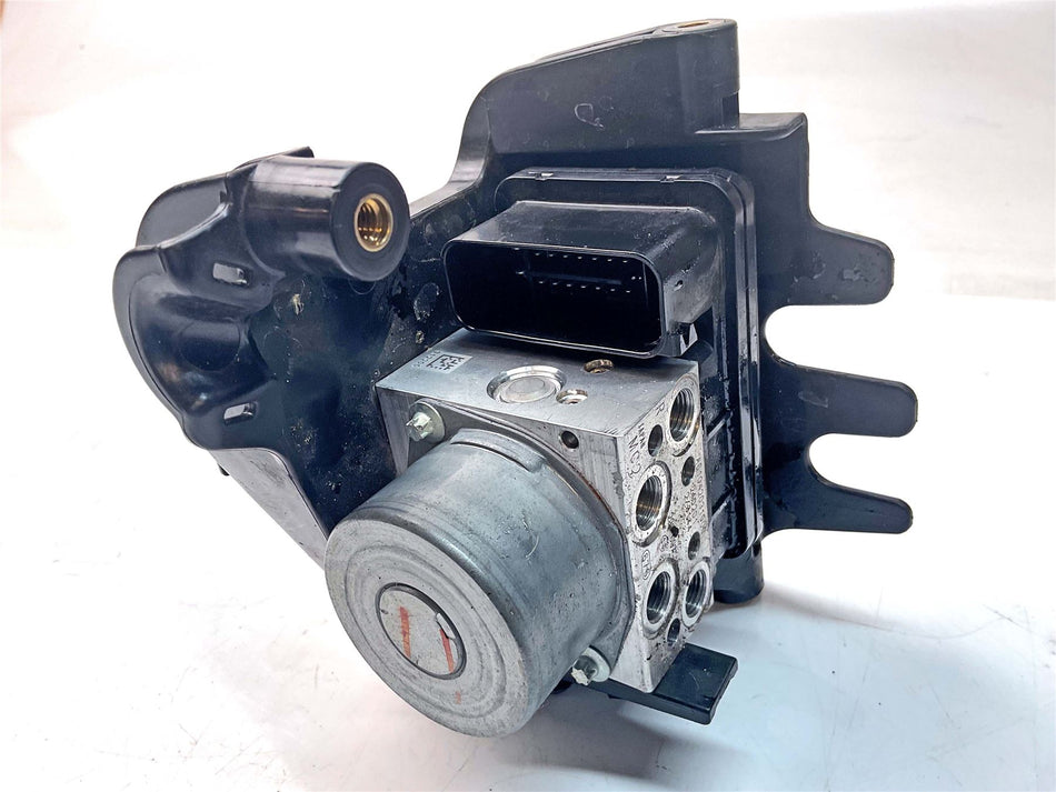 2024 Husqvarna SVARTPILEN 801 ABS Pump