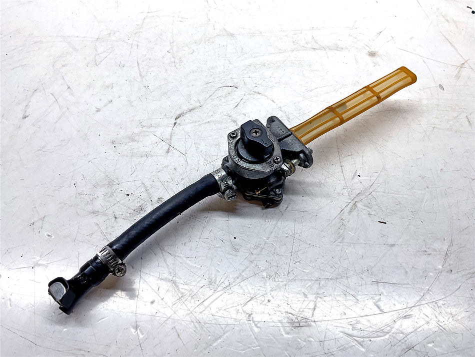 1997 Kawasaki ZR1100 Fuel tap - 510231260