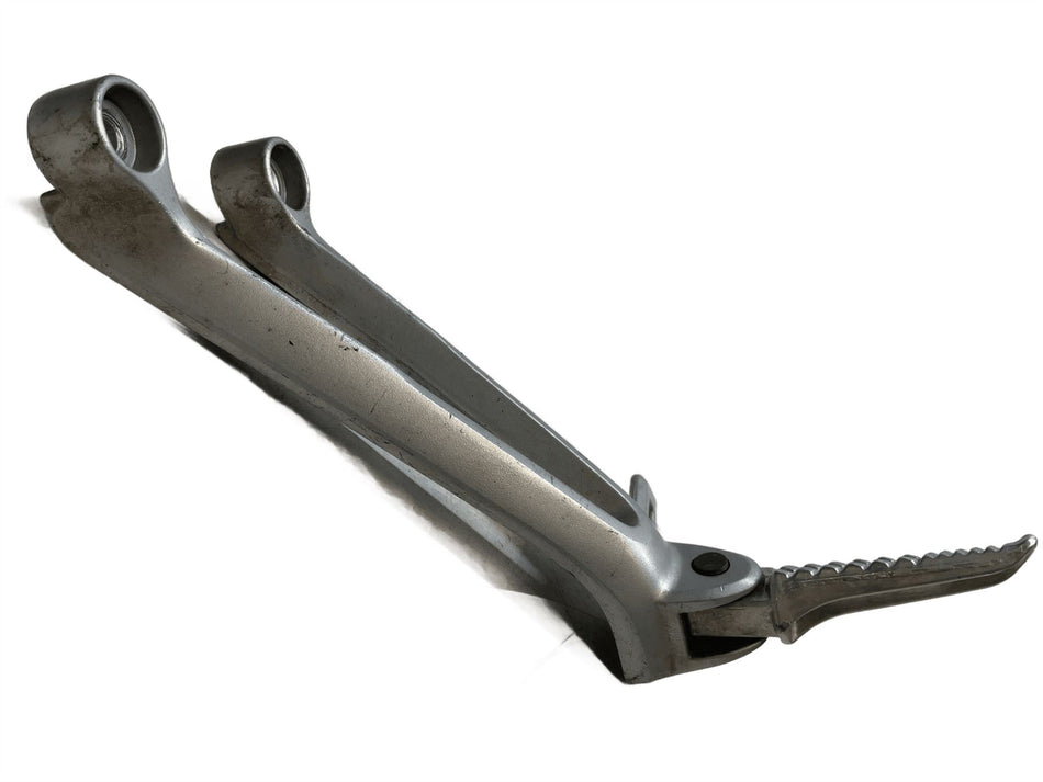 2006 Suzuki GSX-R1000 Rear Left Footrest & Hanger 4370041G00