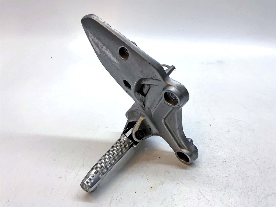 2019 Suzuki SV650A Front Right Footrest & Hanger - 4351018K00000