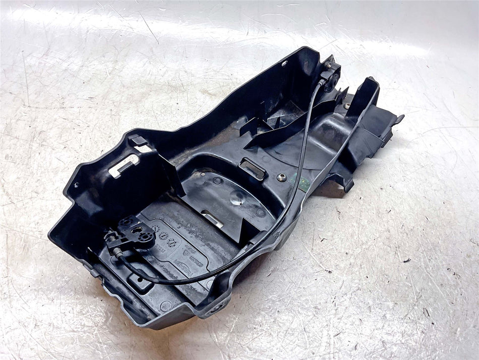 2012 Triumph Street Triple 675 Undertray - T2306303
