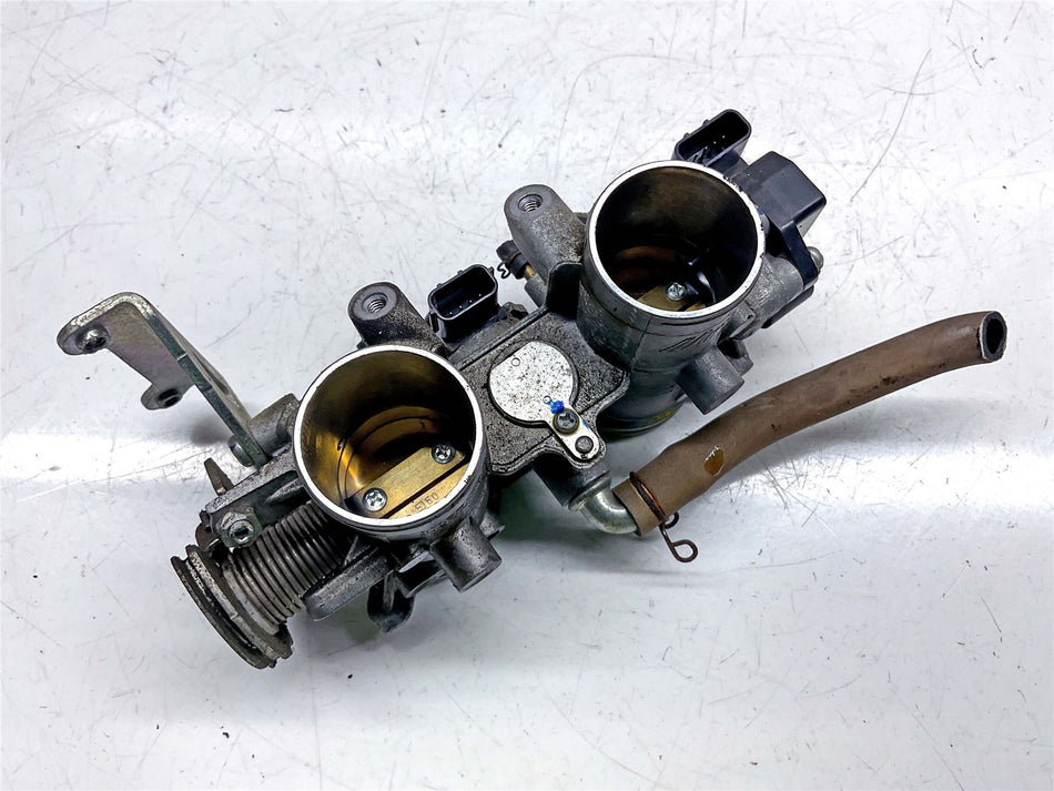 2015 Yamaha YZF R3 Throttle Bodies - 10874 Miles - 2MSE37501100