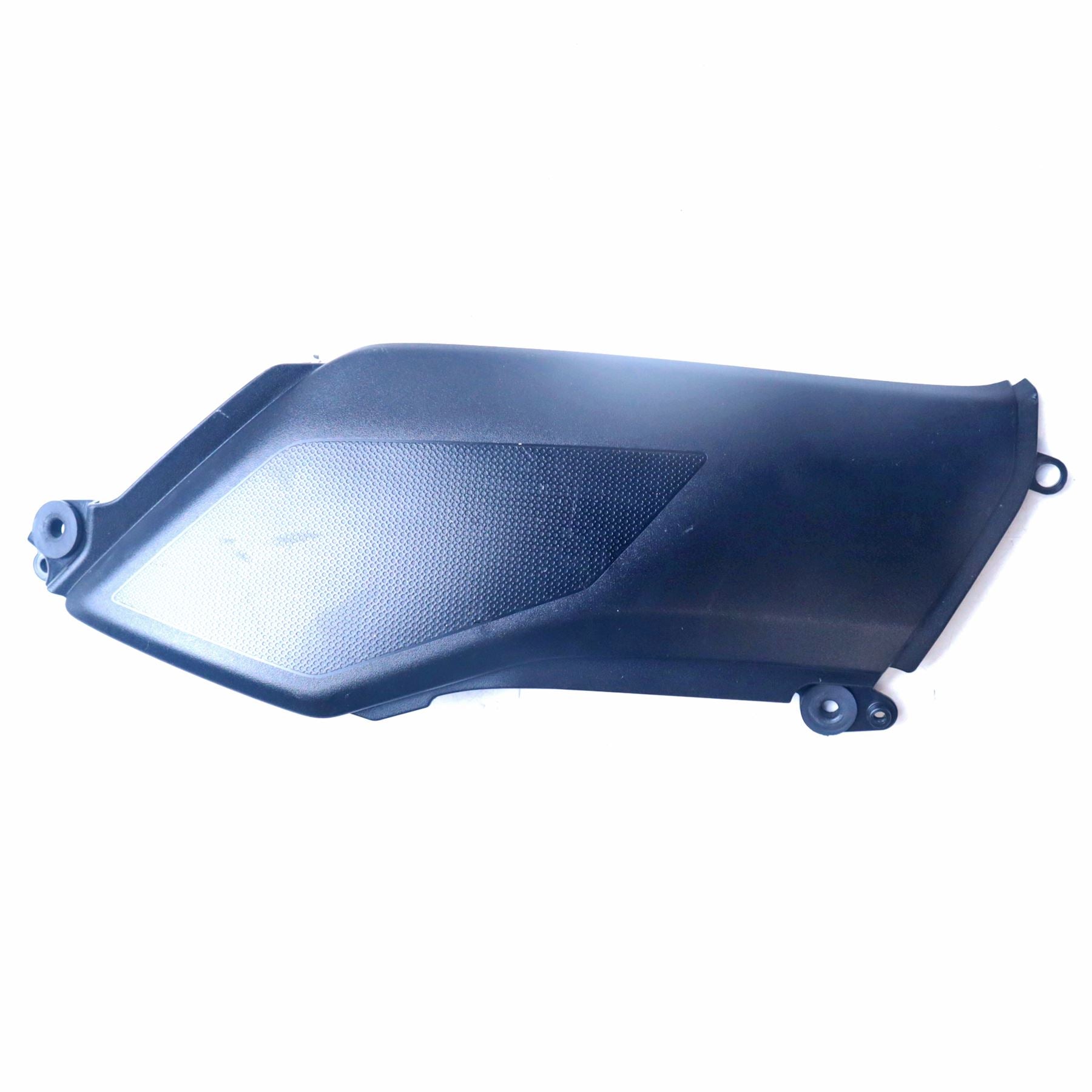 2018 Kawasaki Z900 ZR900 Left Knee Grip Panel - 140930667 – Motomine