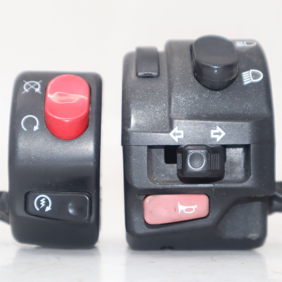 2002-2004 TRIUMPH DAYTONA 600 L/H Left & R/H Right Switchgears - T2040274