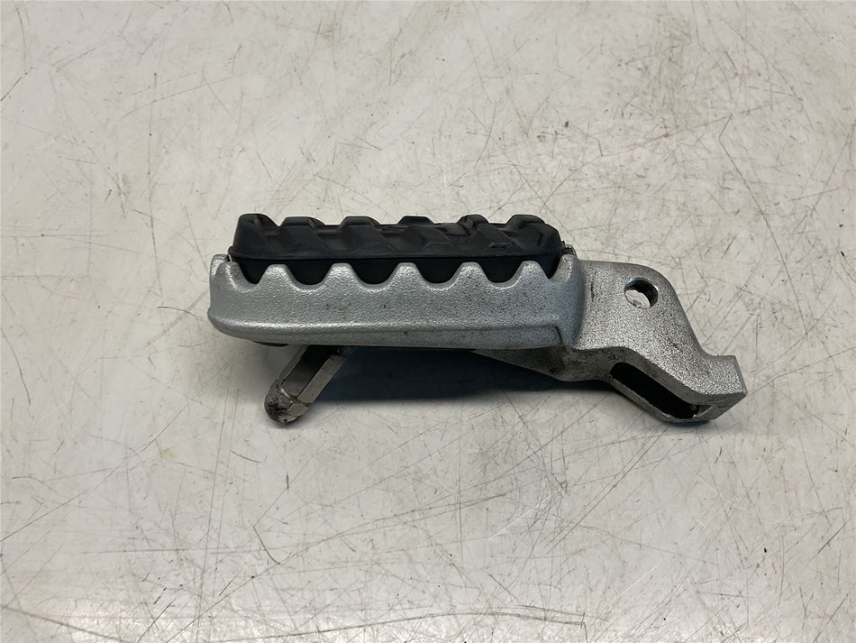 2025 Triumph Tiger 900 GT Pro Right Front Footrest