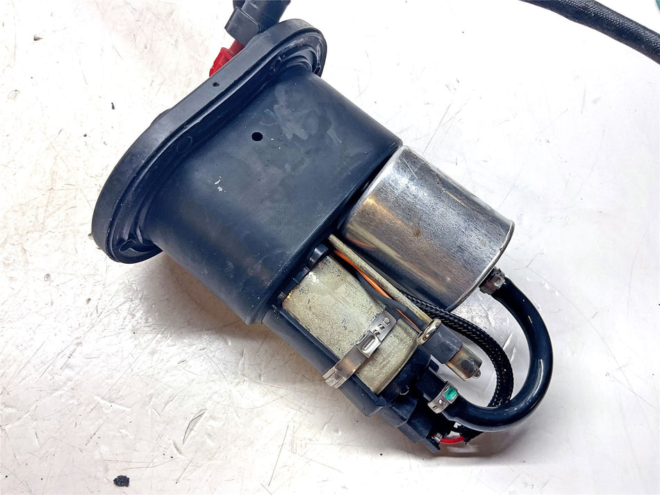 2016 Aprilia RSV4 Factory Fuel Pump - B043925