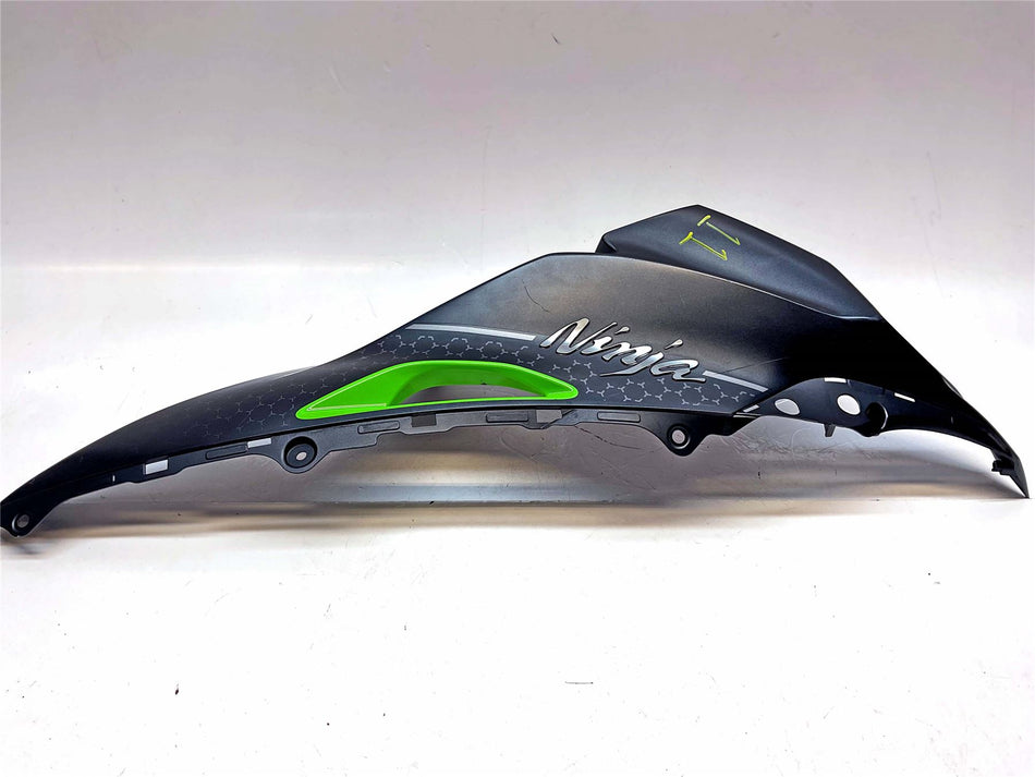 Kawasaki Ninja ZX10R upper right fairing