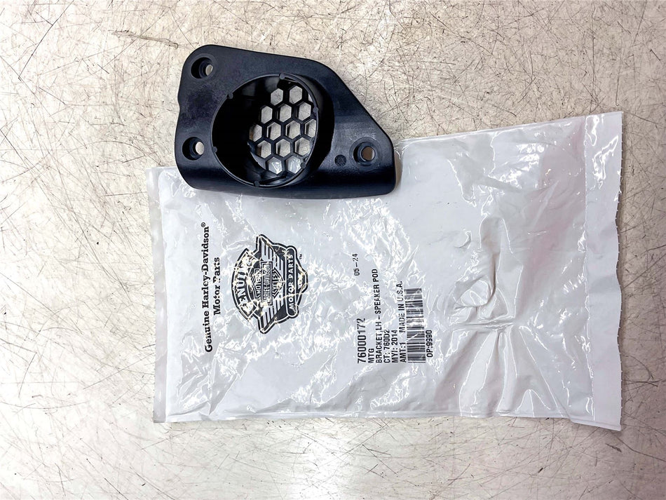 2024 Harley-Davidson Tri Glide Anni Ultra  Left Speaker Bracket - 76000172