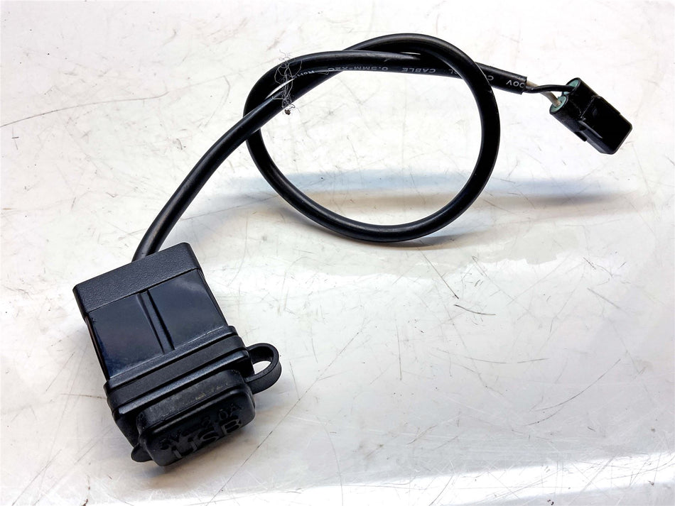 2021 Triumph Street Scrambler 	
USB Charger, - T2501419