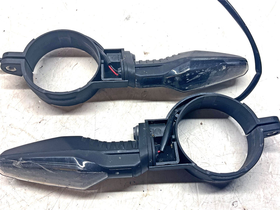 2023 BMW M1000R Front Indicators with clamps