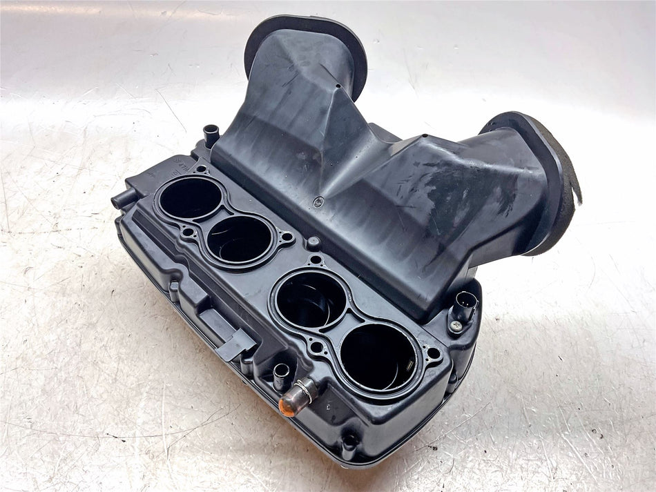 2012 Suzuki GSX-R1000 L2 Airbox - 1372047H00000