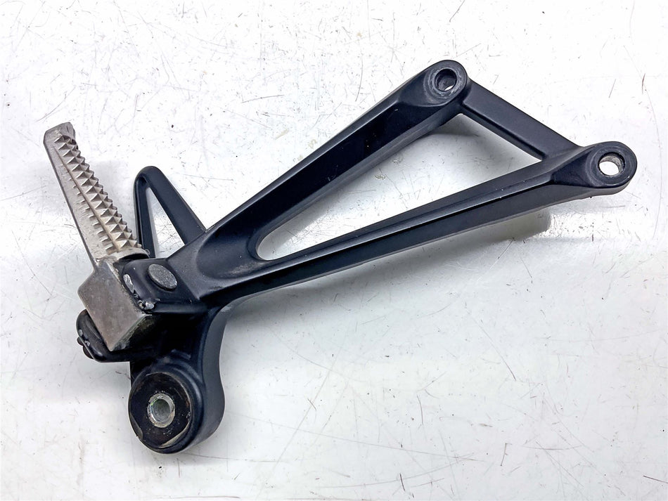 2015 Yamaha YZF R3 Rear Right Footrest & Hanger - 1WDF74400100