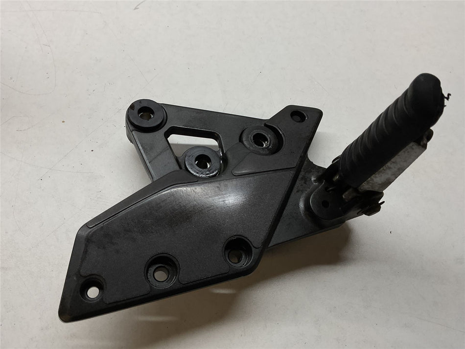 2016 Kawasaki Versys 1000 KLZ1000 Front Right Footrest & Hanger - 340280128