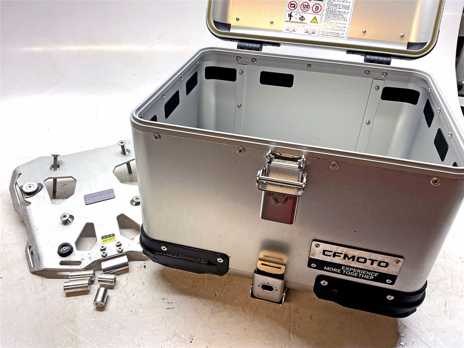 2024 CF-Moto 800MT Sport Top Box & Mounting Plate - 6WWV8080005002