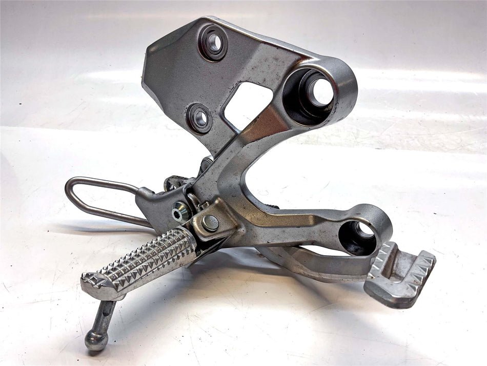 2014 Yamaha MT-09 Right Front Footrest Hanger