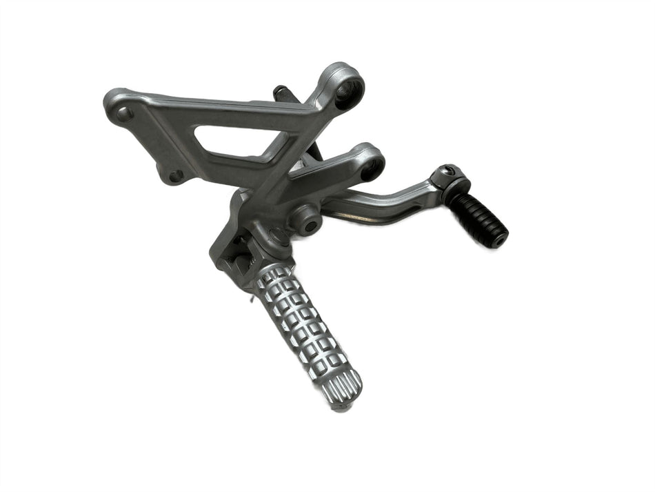 2022 Aprilia Tuono V4 1100 Front Right Footrest & Hanger 2B003300