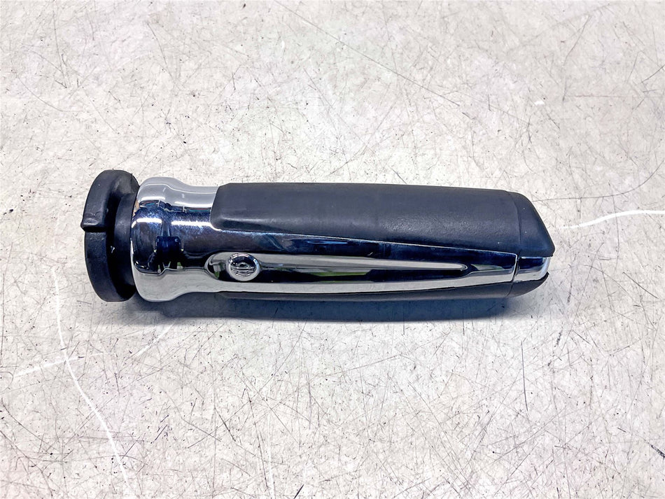 2007 Harley-Davidson Sportster 1200 Low XL1200L Hand Grip  - 56100112