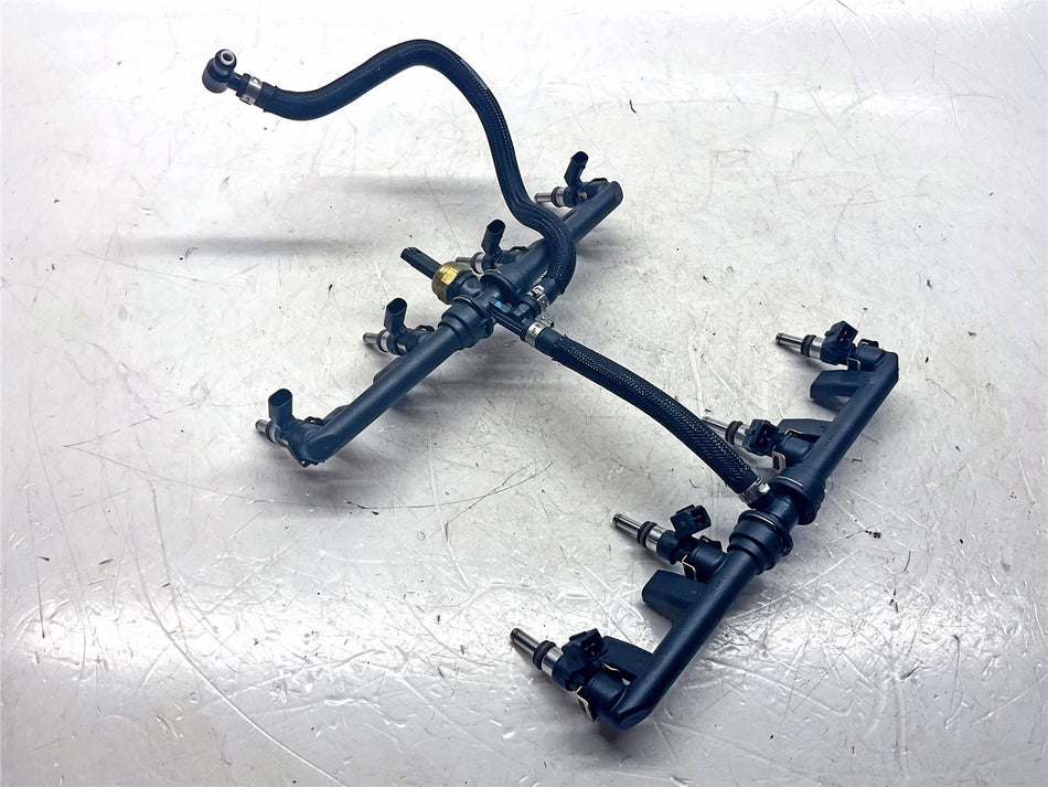 2023 BMW M1000R Fuel Injection Rail - 13549444534