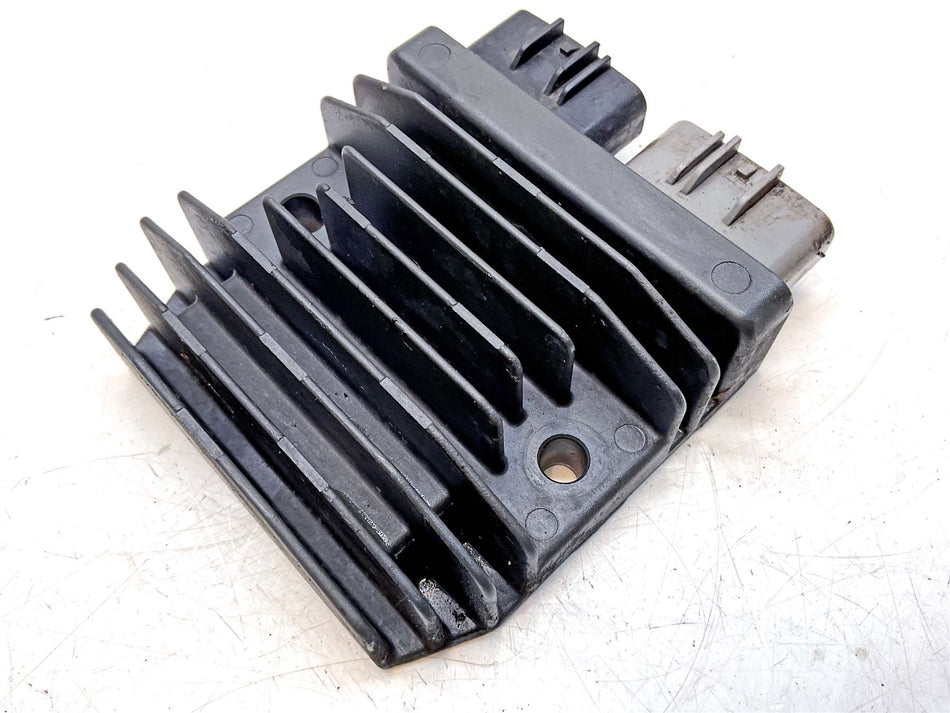 2021 Triumph Street Triple 765 RS Regulator Rectifier - T1300675